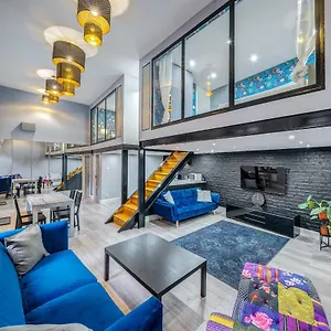 Apartment Azure Oasis In The Heart Of The, Budapest